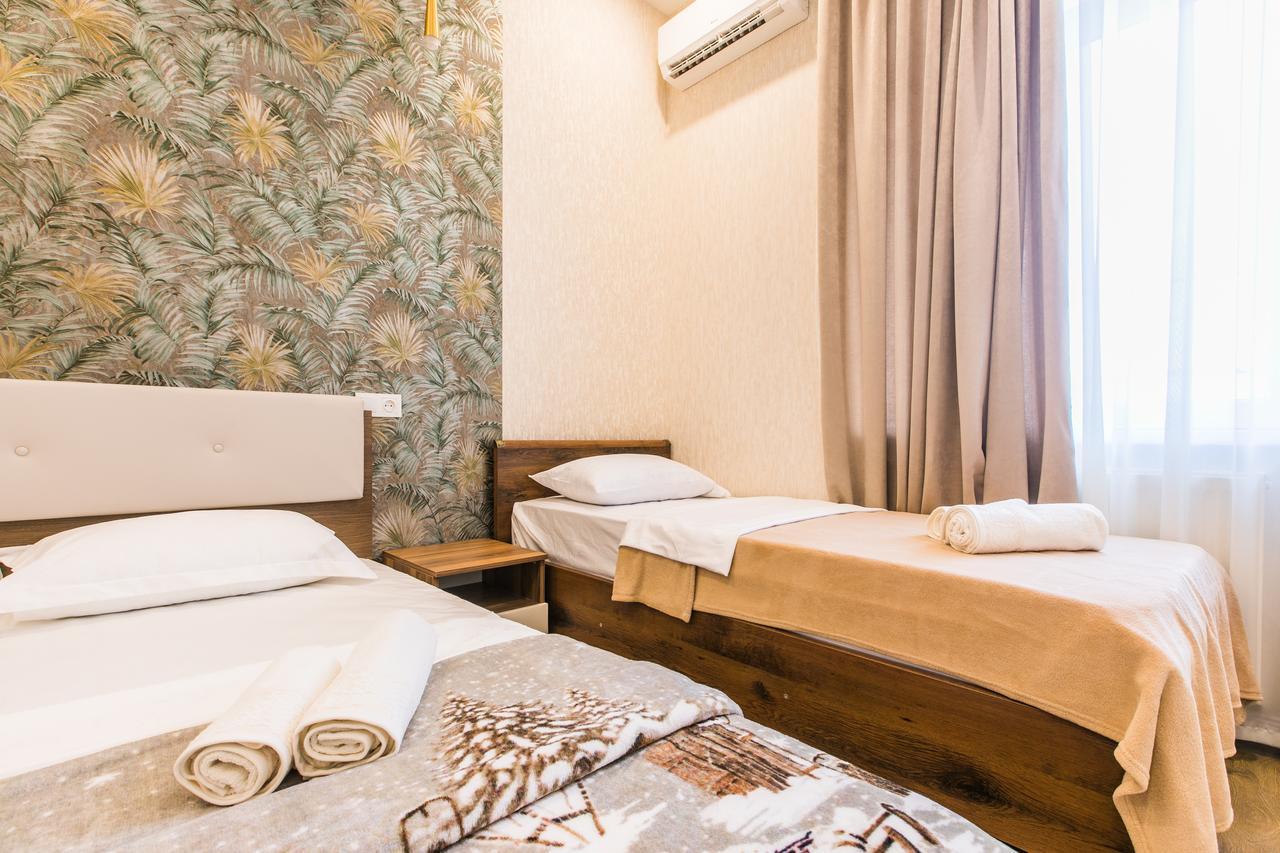 Sweet Home 6 Vip At Rustaveli Avenue Тбилиси Екстериор снимка