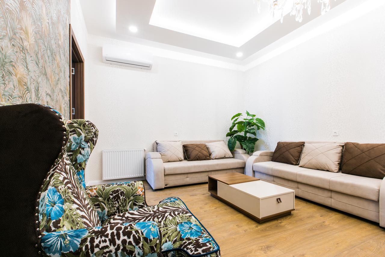 Sweet Home 6 Vip At Rustaveli Avenue Тбилиси Екстериор снимка