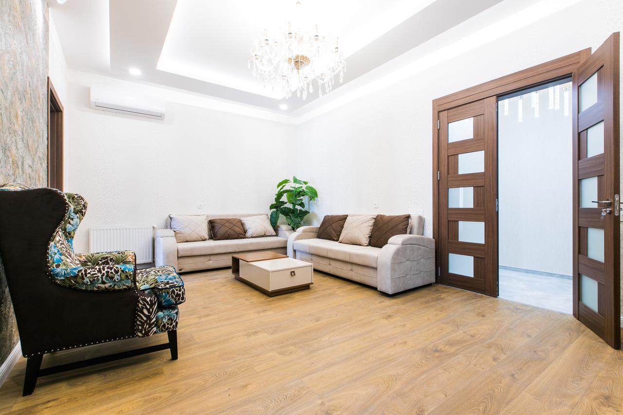 Sweet Home 6 Vip At Rustaveli Avenue Тбилиси Екстериор снимка