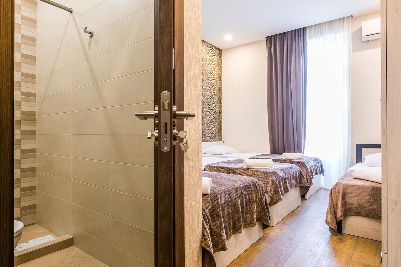 Sweet Home 6 Vip At Rustaveli Avenue Тбилиси Екстериор снимка
