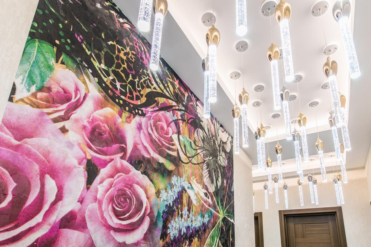 Sweet Home 6 Vip At Rustaveli Avenue Тбилиси Екстериор снимка